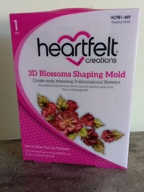 Heartfelt Creations 3D Blossoms Shaping Mold - Pink/White Packaging
